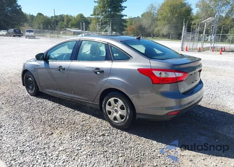 2013 Ford Focus S from USA, damaged, VIN 1FADP3E26DL331054